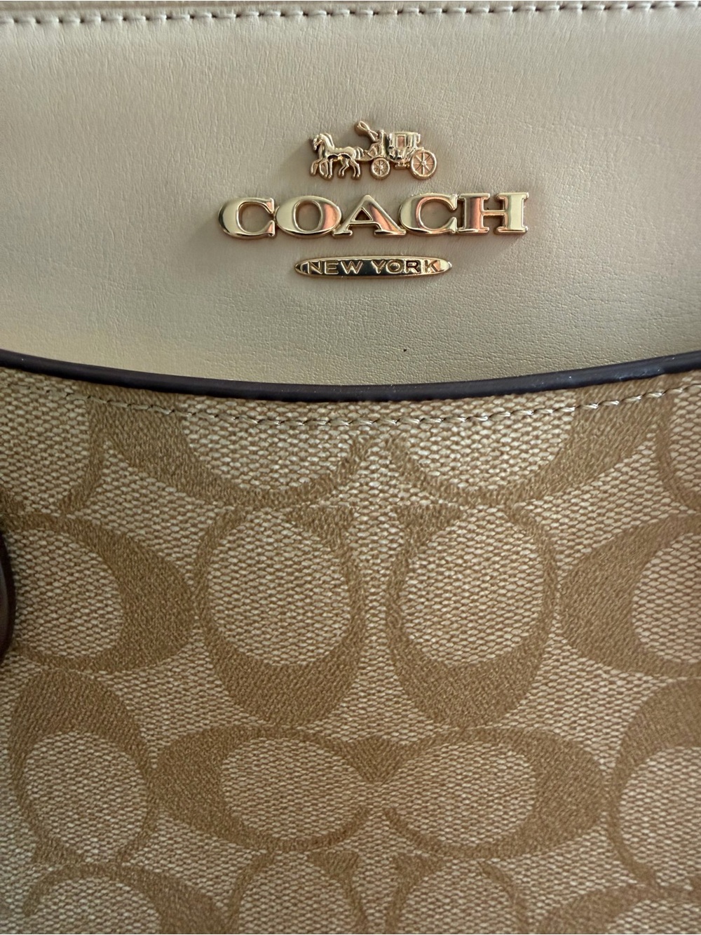 Coach Darcie Carryall Signature Bag - Picture 2 of 8